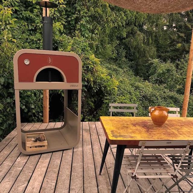 Le Flambeur in a customer's home